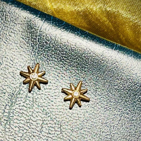 NEW! Gold Sunburst Stud Earrings with CZ stones in center. Hypoallergenic studs! - Picture 11 of 12